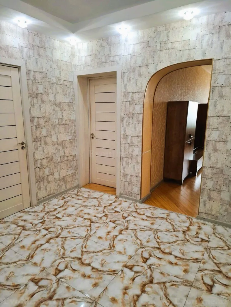 Kirayə verilir 2 otaqlı Mənzil Yeni tikili 45 m² Nərimanov r. - şəkil 11