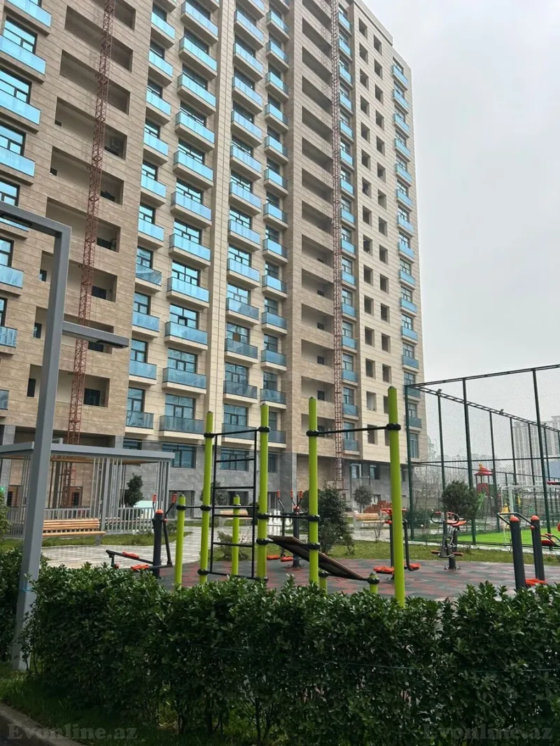 Satılır 4 otaqlı Mənzil Yeni tikili 148.3 m² 28 May m. - şəkil 2