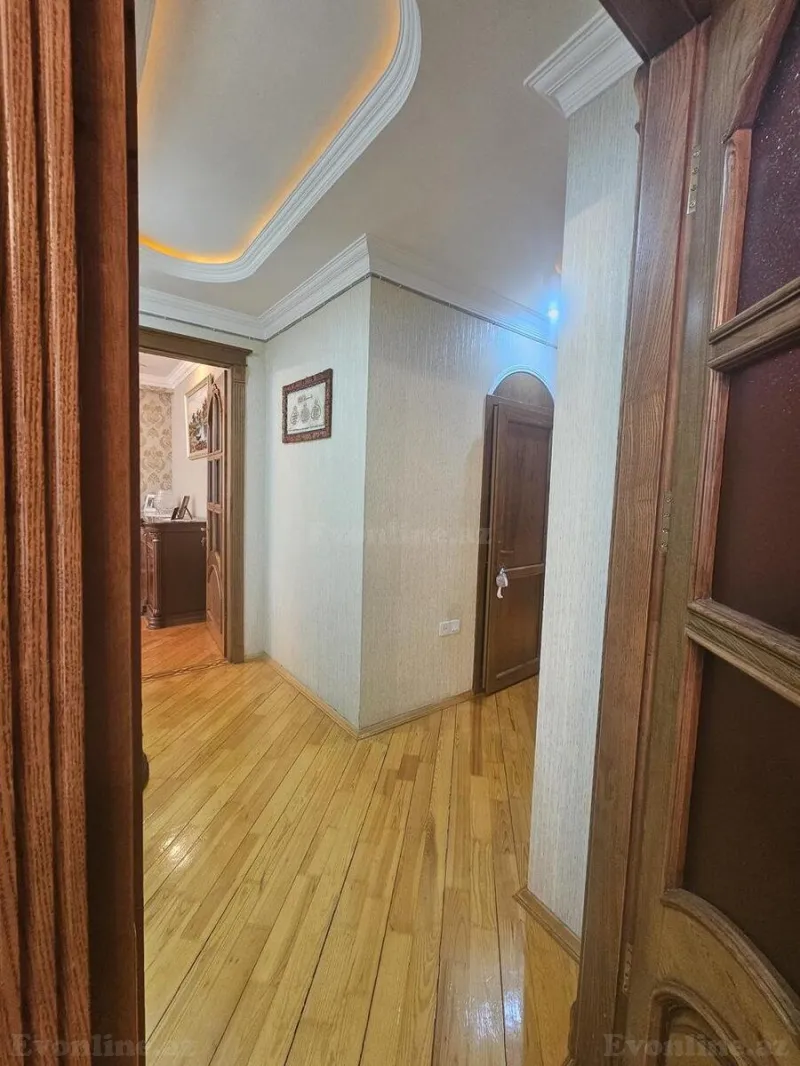 Satılır 3 otaqlı Mənzil Yeni tikili 100 m² 8-ci mikrorayon - şəkil 2