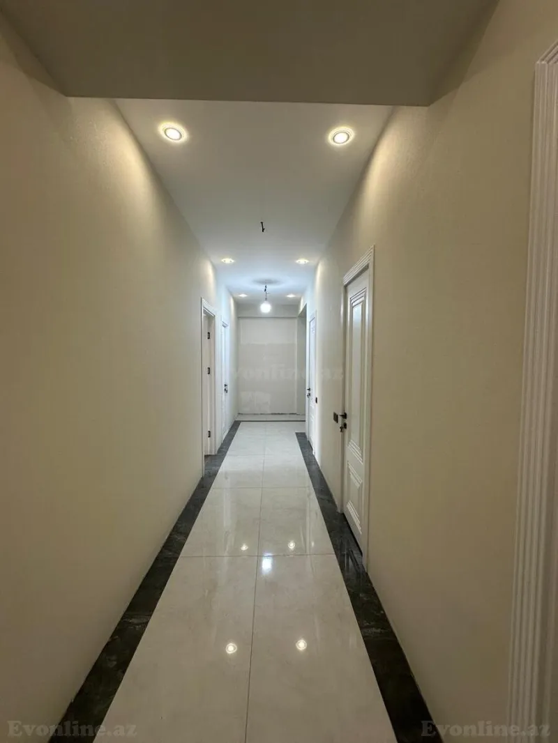 Satılır 3 otaqlı Mənzil Yeni tikili 113 m² 8-ci mikrorayon - şəkil 3