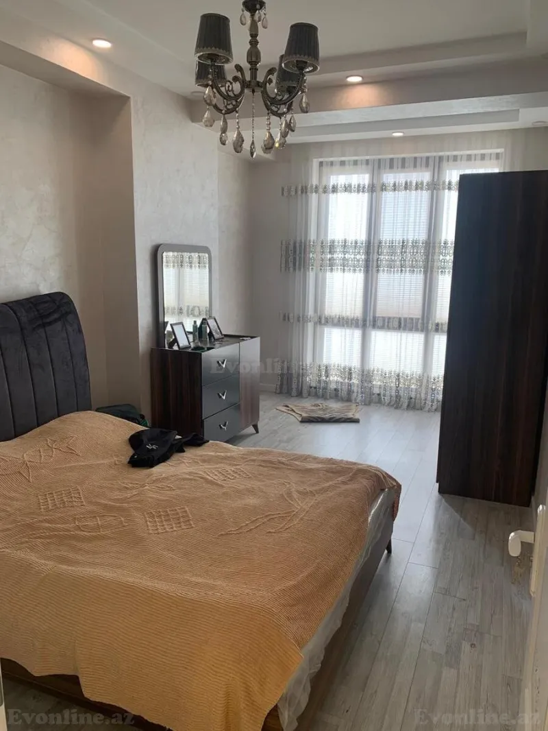 Satılır 4 otaqlı Mənzil Yeni tikili 152 m² Nərimanov r. - şəkil 6