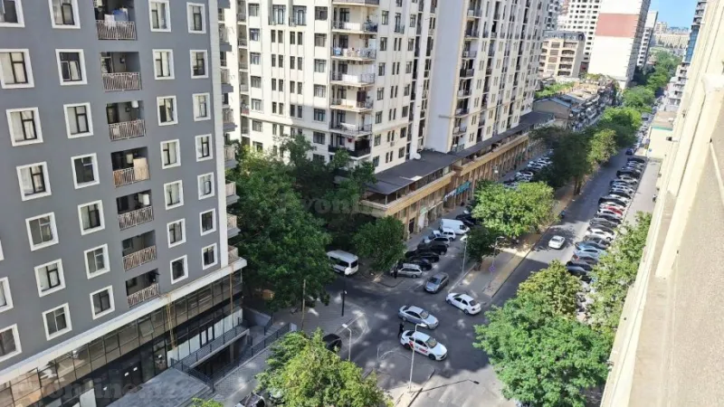 Satılır 4 otaqlı Mənzil Yeni tikili 152 m² Nərimanov r. - şəkil 12