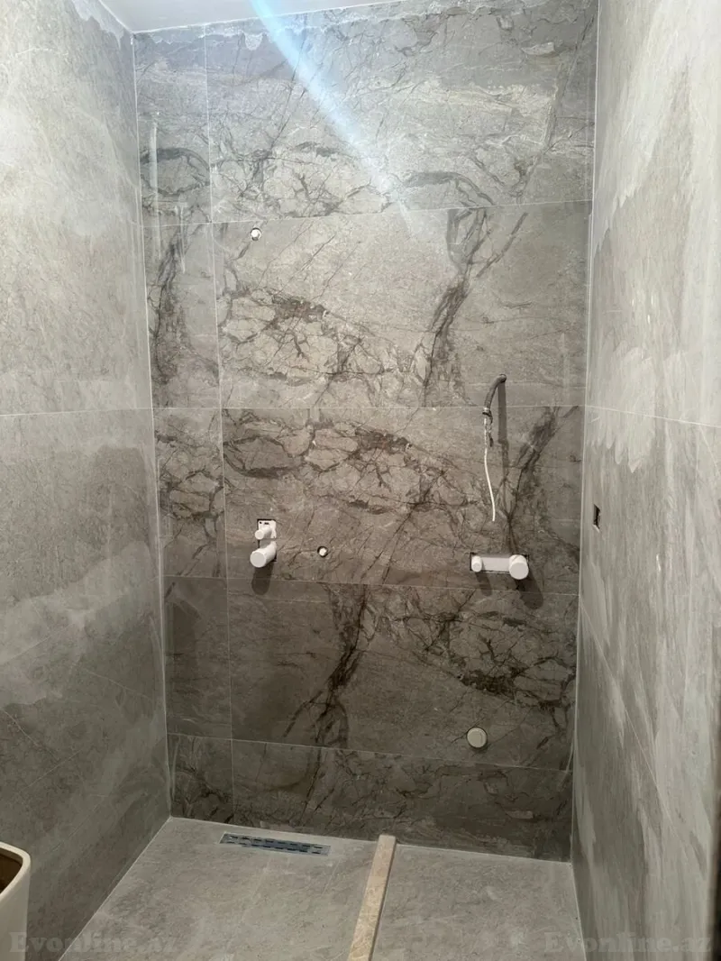 Satılır 2 otaqlı Mənzil Yeni tikili 75.5 m² Azadlıq prospekti m. - şəkil 4