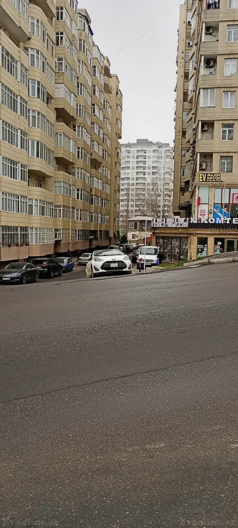 Satılır 2 otaqlı Mənzil Yeni tikili 78 m² Yeni Yasamal - şəkil 2