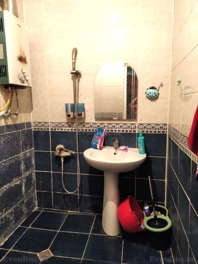 Satılır 2 otaqlı Mənzil Köhnə tikili 50 m² Gənclik m. - şəkil 5