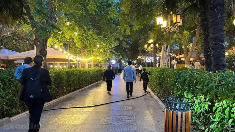 Satılır 2 otaqlı Mənzil Köhnə tikili 50 m² Gənclik m. - şəkil 10