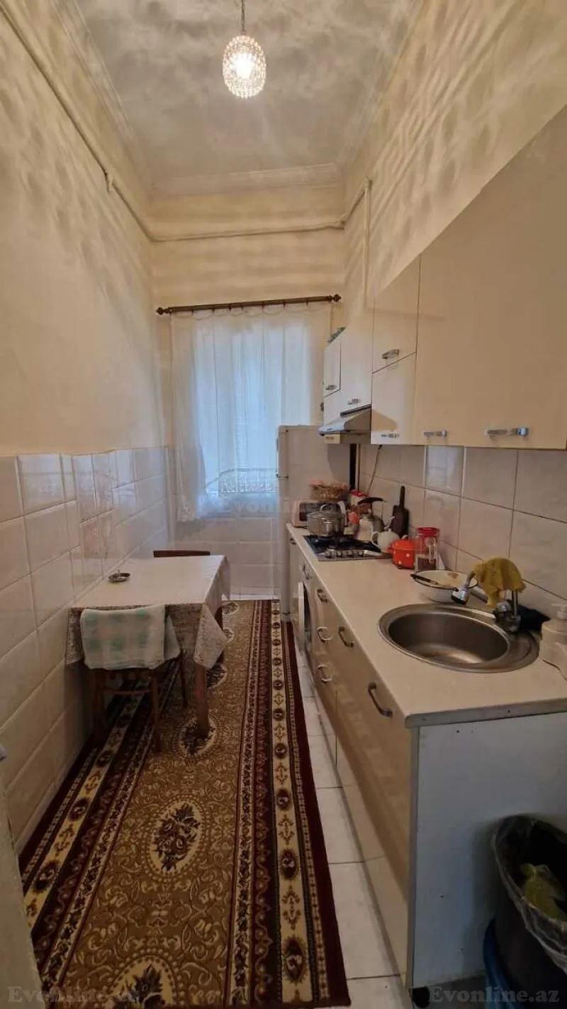 Satılır 3 otaqlı Mənzil Köhnə tikili 100 m² Nizami m. - şəkil 12