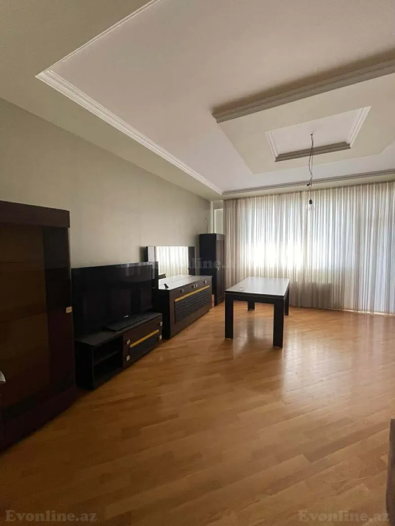 Kirayə verilir 3 otaqlı Mənzil Yeni tikili 135 m² Yasamal r. - şəkil 3