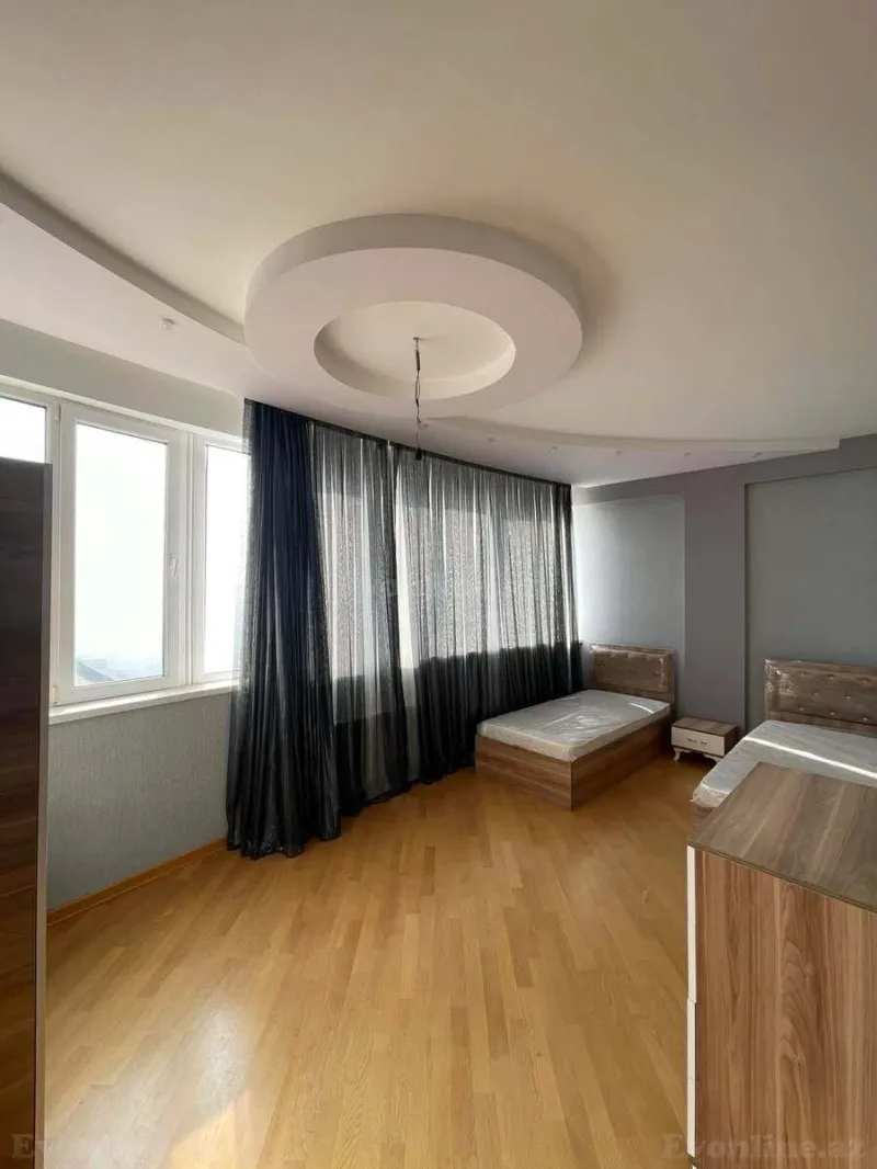 Kirayə verilir 3 otaqlı Mənzil Yeni tikili 135 m² Yasamal r. - şəkil 8