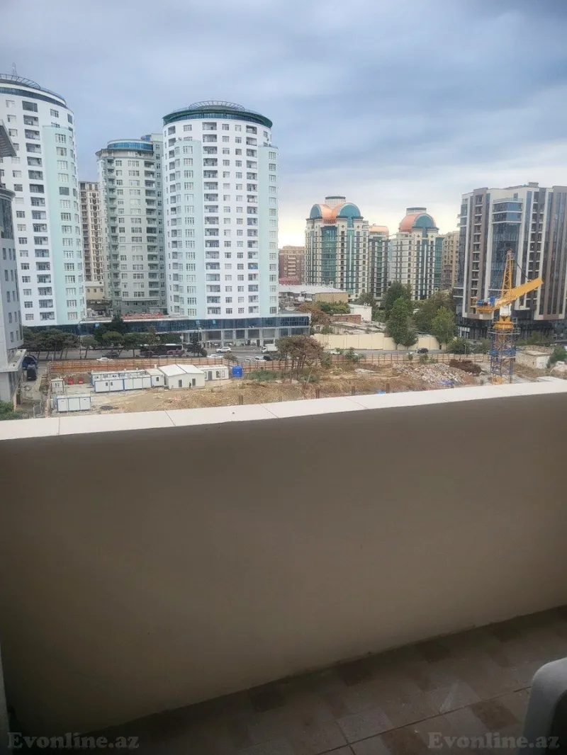 Kirayə verilir 4 otaqlı Mənzil Yeni tikili 180 m² Nizami m. - şəkil 19