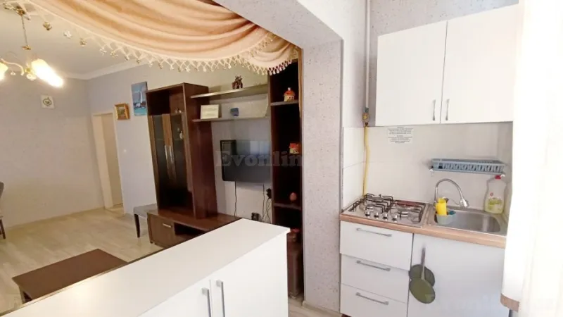 Satılır 2 otaqlı Mənzil Köhnə tikili 50 m² Gənclik m. - şəkil 12