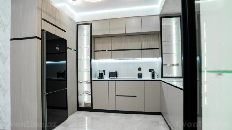 Kirayə verilir 3 otaqlı Mənzil Yeni tikili 120 m² Xətai r. - şəkil 9