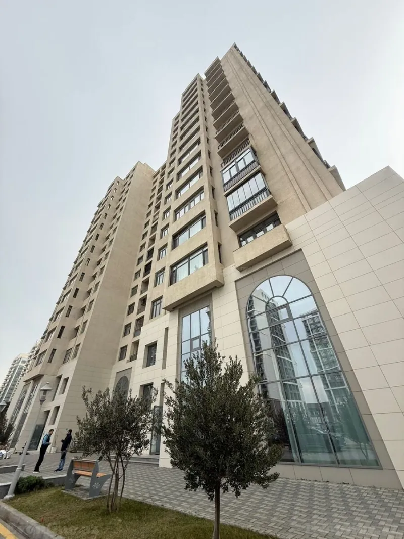 Kirayə verilir 3 otaqlı Mənzil Yeni tikili 180 m² Koroğlu m. - şəkil 11