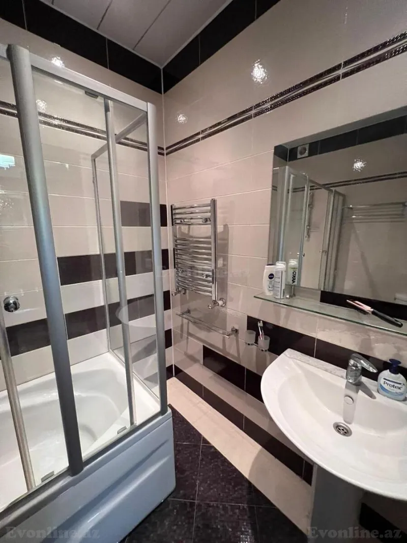 Kirayə verilir 4 otaqlı Mənzil Yeni tikili 205 m² Elmlər Akademiyası m. - şəkil 20