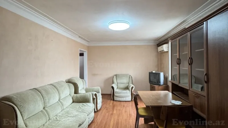 Satılır 2 otaqlı Mənzil Köhnə tikili 33 m² Elmlər Akademiyası m.