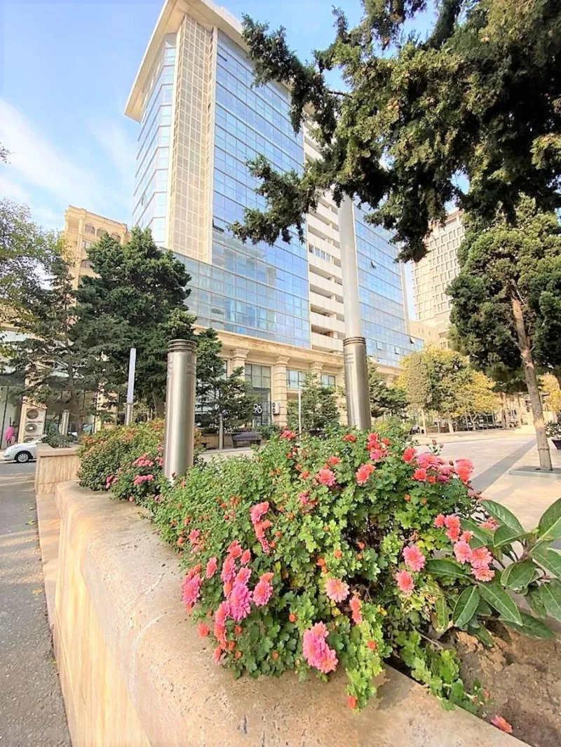 Satılır 3 otaqlı Mənzil Köhnə tikili 113 m² 28 May m. - şəkil 2