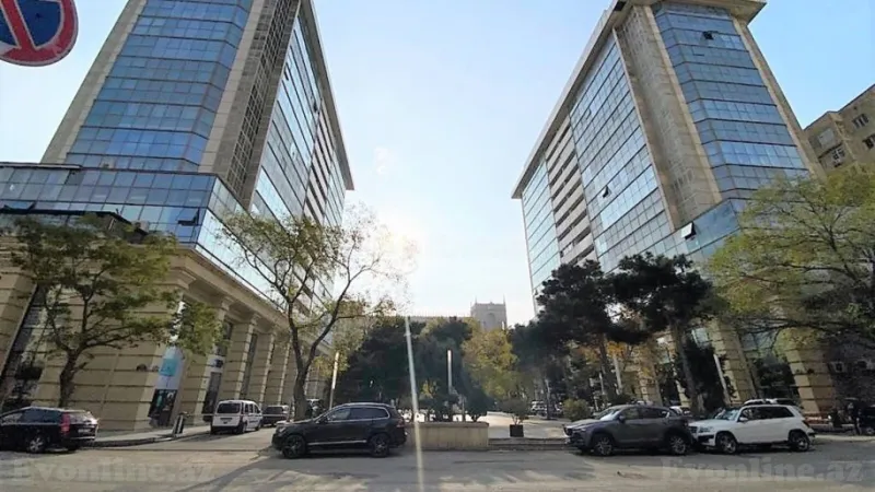 Satılır 3 otaqlı Mənzil Köhnə tikili 113 m² 28 May m. - şəkil 3