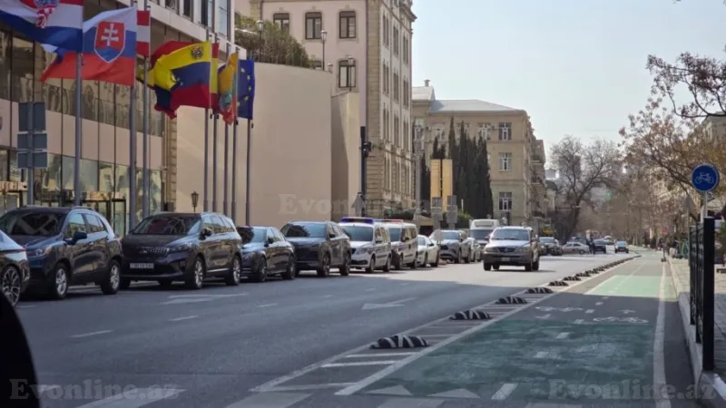 Satılır 3 otaqlı Mənzil Köhnə tikili 113 m² 28 May m. - şəkil 20