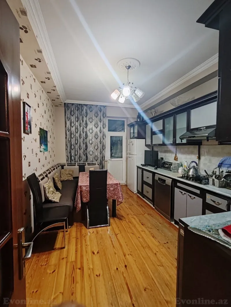 Satılır 2 otaqlı Mənzil Köhnə tikili 45 m² Yeni Yasamal - şəkil 2