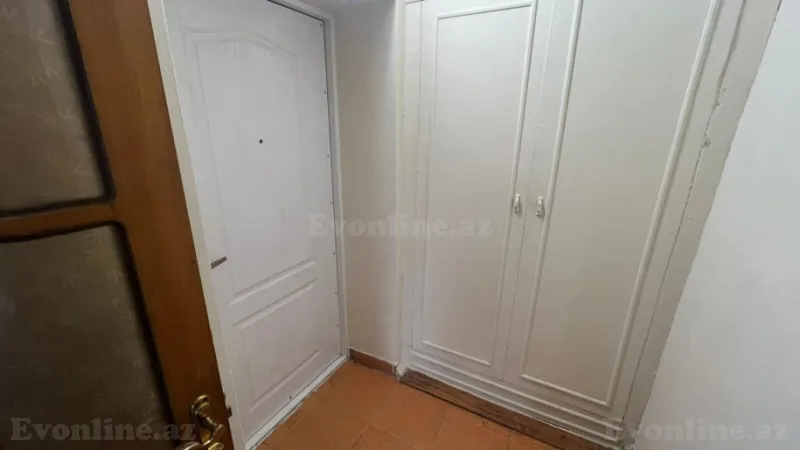 Kirayə verilir 2 otaqlı Mənzil Köhnə tikili 45 m² Neftçilər m. - şəkil 5