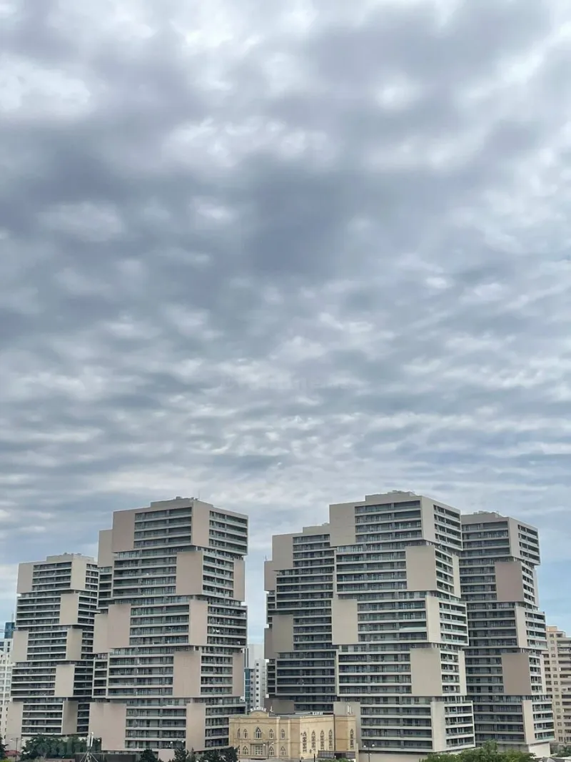 Satılır 3 otaqlı Mənzil Yeni tikili 99 m² 8 Noyabr m.