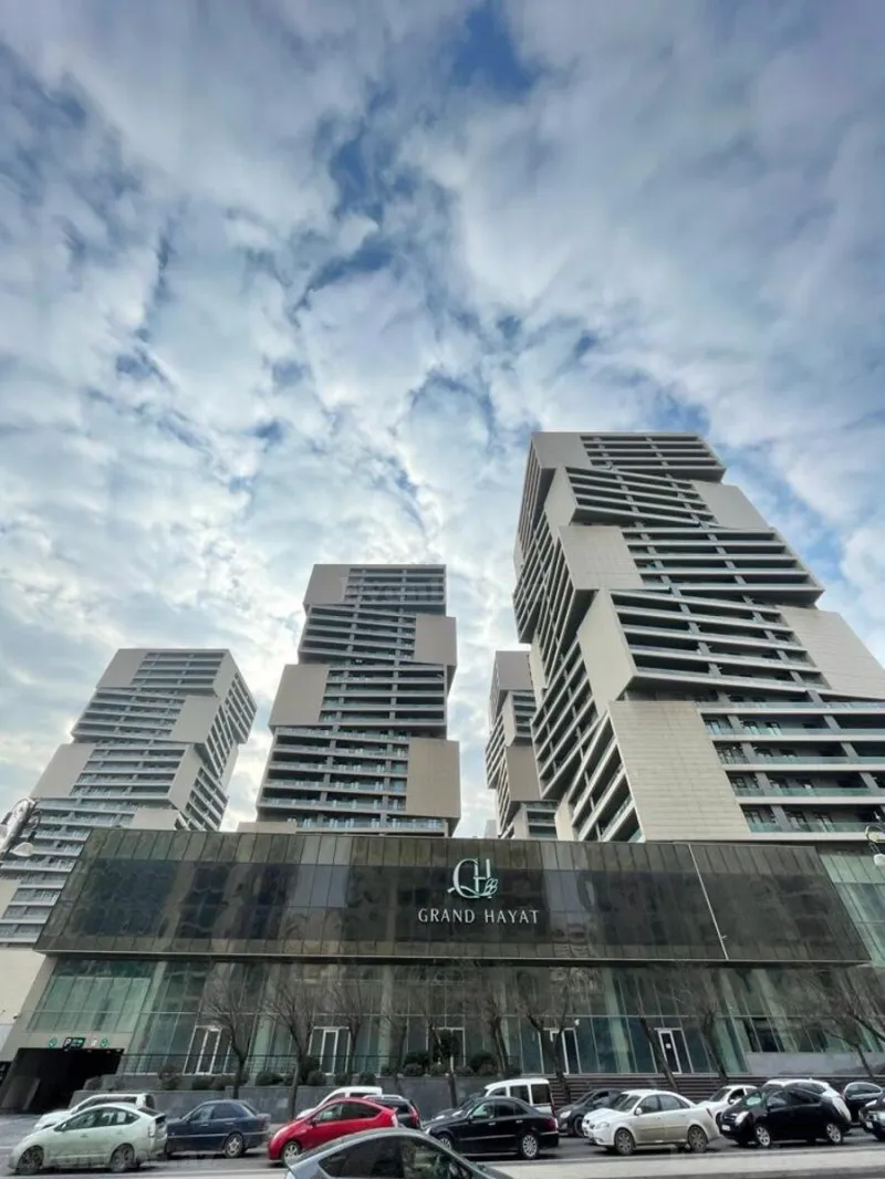 Satılır 3 otaqlı Mənzil Yeni tikili 99 m² 8 Noyabr m. - şəkil 2