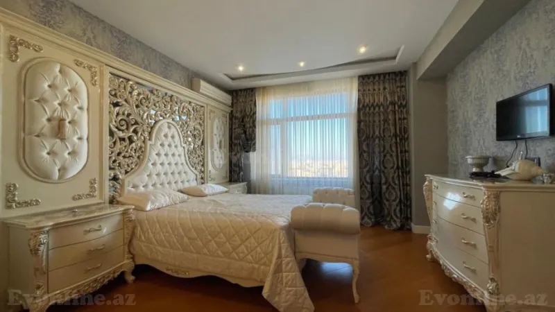 Satılır 4 otaqlı Mənzil Yeni tikili 240 m² İçərişəhər m. - şəkil 6