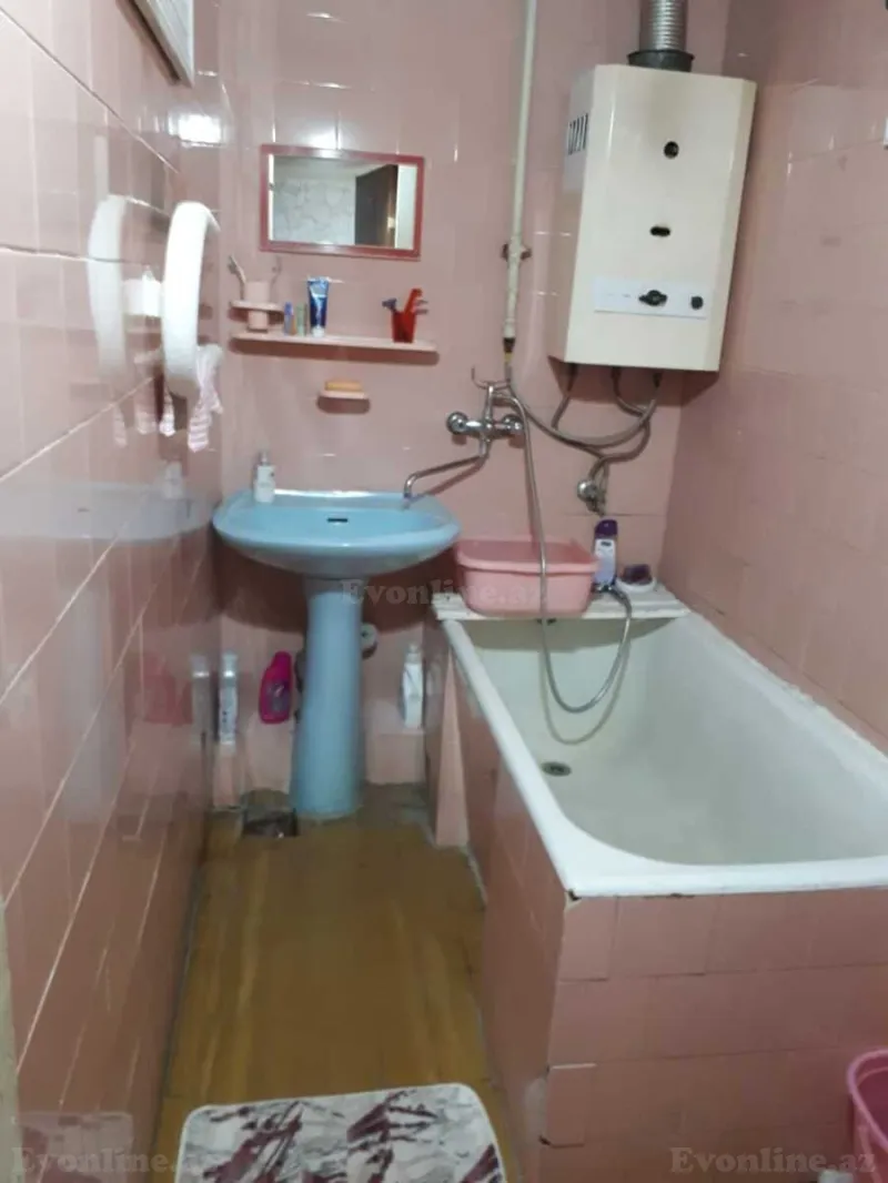 Satılır 4 otaqlı Mənzil Köhnə tikili 100 m² Həzi Aslanov m. - şəkil 6