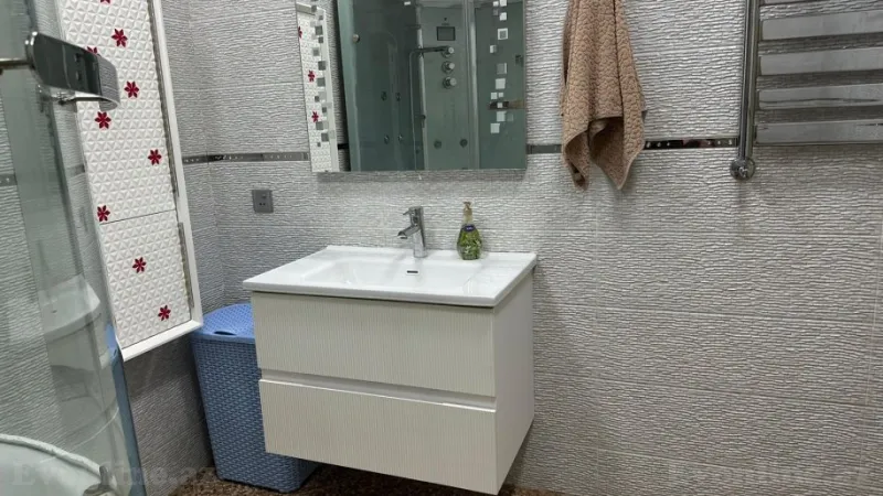 Kirayə verilir 2 otaqlı Mənzil Yeni tikili 110 m² 28 May m. - şəkil 22