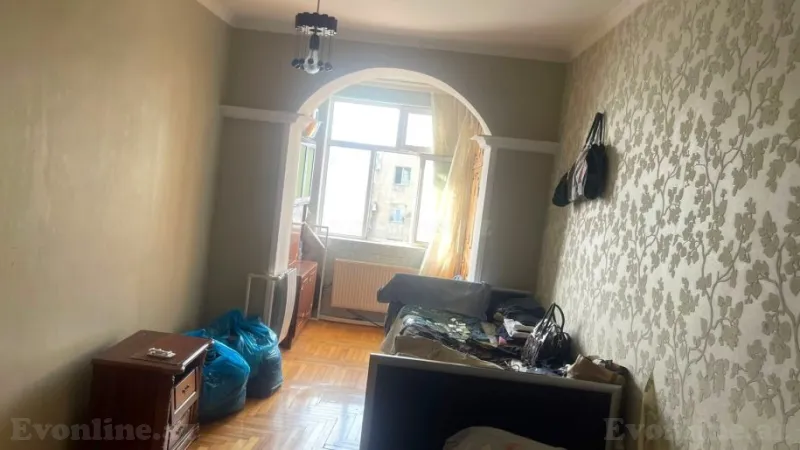 Satılır 3 otaqlı Mənzil Köhnə tikili 85 m² Nəriman Nərimanov m. - şəkil 2