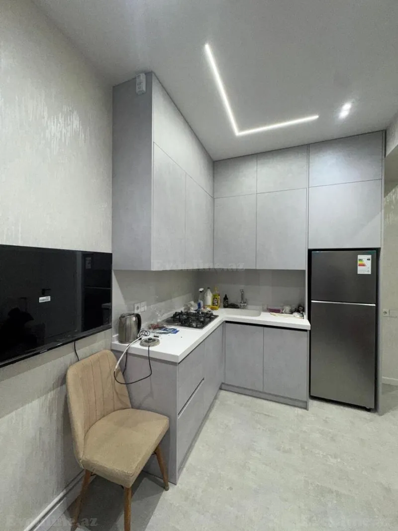 Kirayə verilir 2 otaqlı Mənzil Yeni tikili 55 m² Qara Qarayev m. - şəkil 2