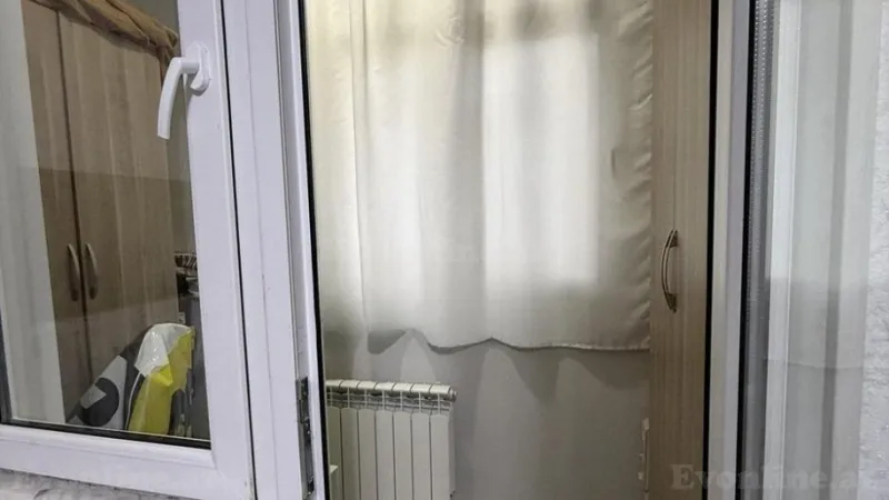 Satılır 2 otaqlı Mənzil Köhnə tikili 35 m² Gənclik m. - şəkil 4