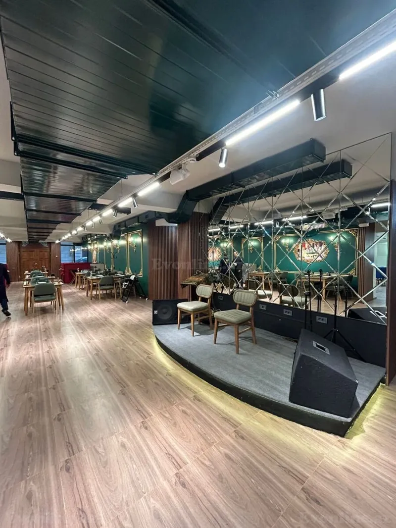 Satılır Obyekt 550 m² 3-cü mikrorayon - şəkil 2