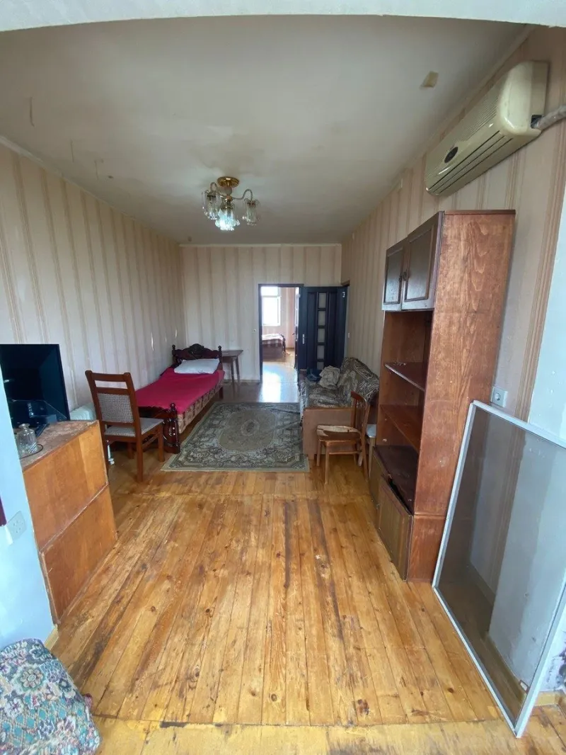 Satılır 2 otaqlı Mənzil Köhnə tikili 47 m² 4-cü mikrorayon - şəkil 2