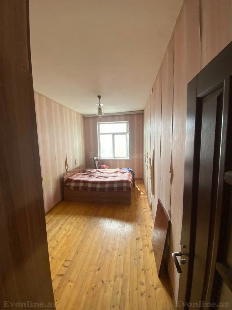 Satılır 2 otaqlı Mənzil Köhnə tikili 47 m² 4-cü mikrorayon - şəkil 3