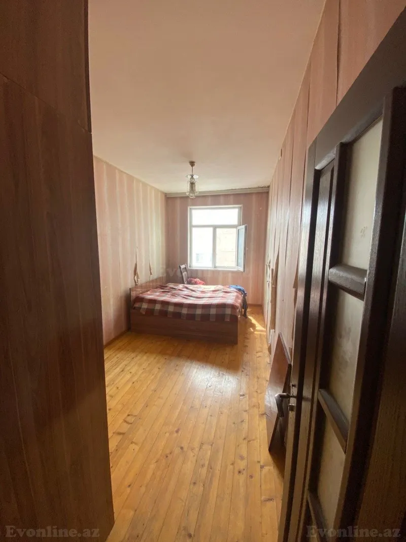 Satılır 2 otaqlı Mənzil Köhnə tikili 47 m² 4-cü mikrorayon - şəkil 5