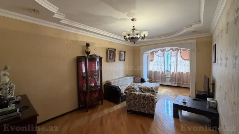 Satılır 2 otaqlı Mənzil Köhnə tikili 65 m² Xətai m. - şəkil 2