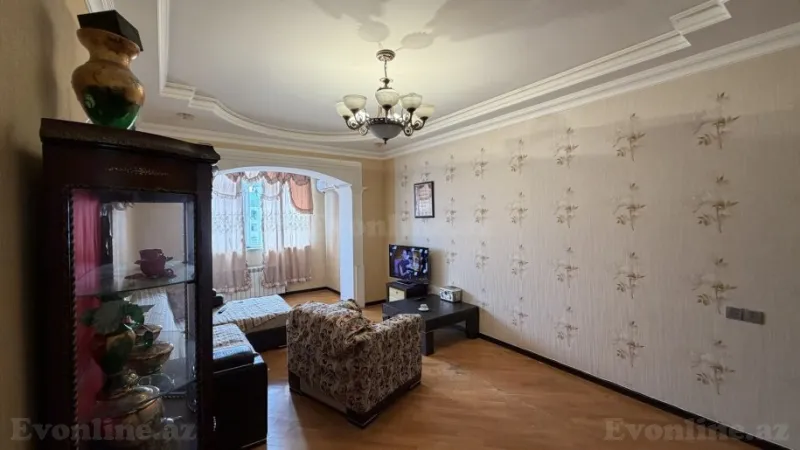 Satılır 2 otaqlı Mənzil Köhnə tikili 65 m² Xətai m. - şəkil 3