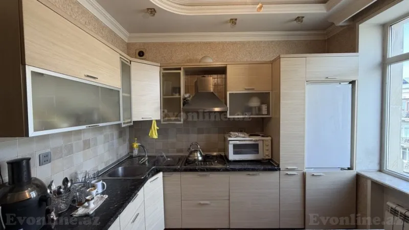 Satılır 2 otaqlı Mənzil Köhnə tikili 65 m² Xətai m. - şəkil 13