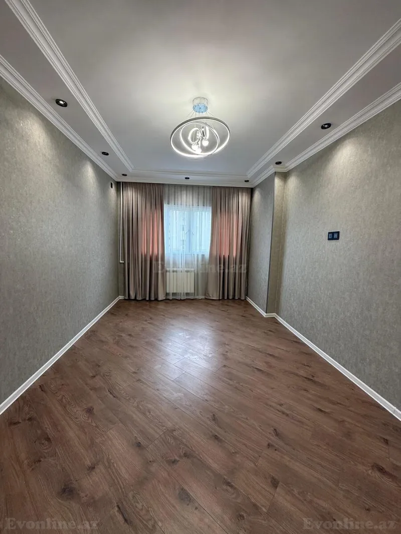 Satılır 3 otaqlı Mənzil Köhnə tikili 80 m² Xalqlar Dostluğu m.