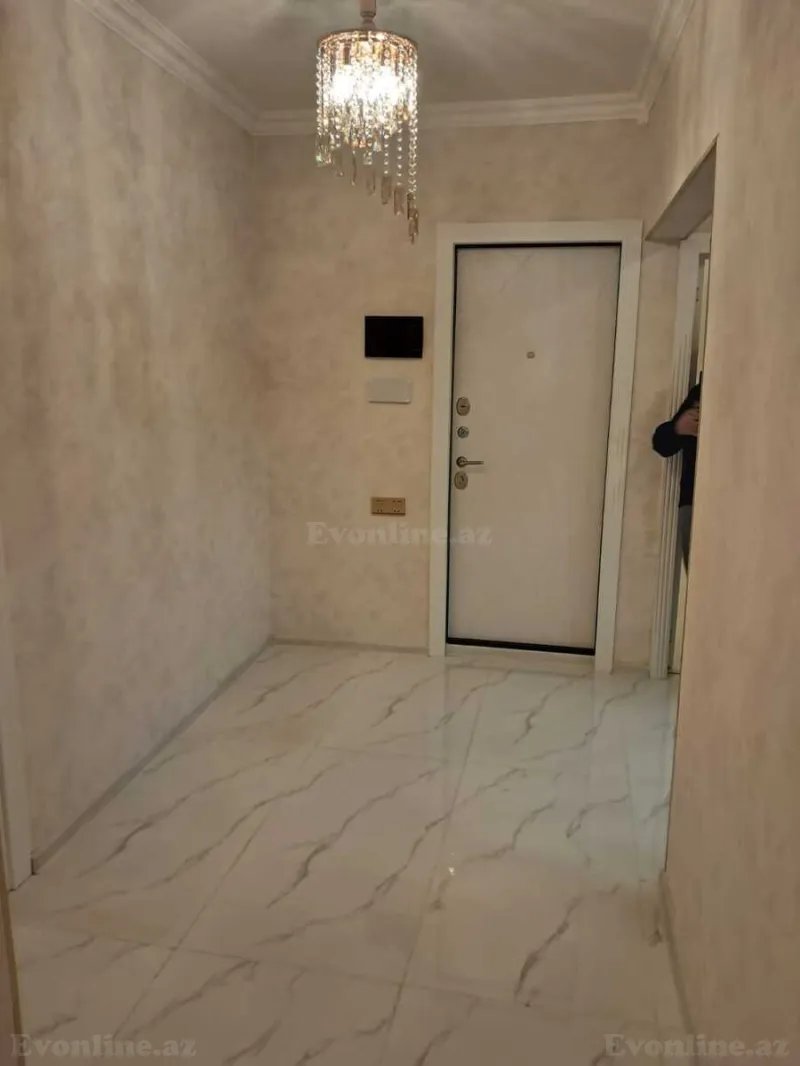 Satılır 4 otaqlı Mənzil Köhnə tikili 100 m² 9-cu mikrorayon - şəkil 2