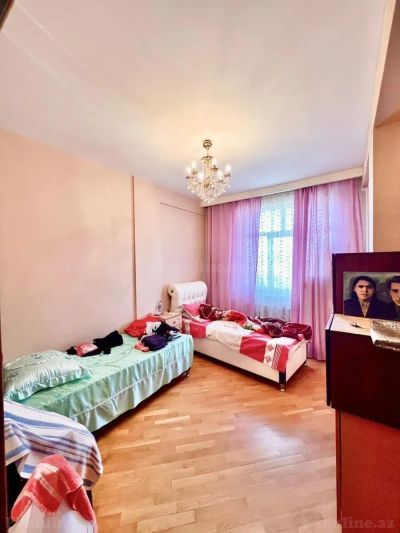 Satılır 3 otaqlı Mənzil Yeni tikili 128 m² 8 Noyabr m. - şəkil 6