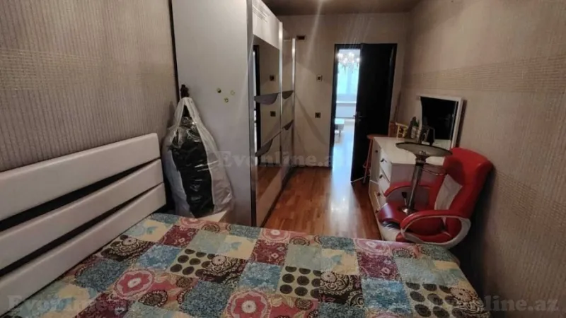 Satılır 3 otaqlı Mənzil Köhnə tikili 75 m² İnşaatçılar m. - şəkil 5