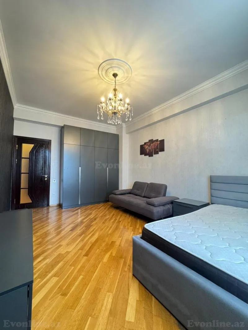 Satılır 3 otaqlı Mənzil Yeni tikili 135 m² Qara Qarayev m. - şəkil 23