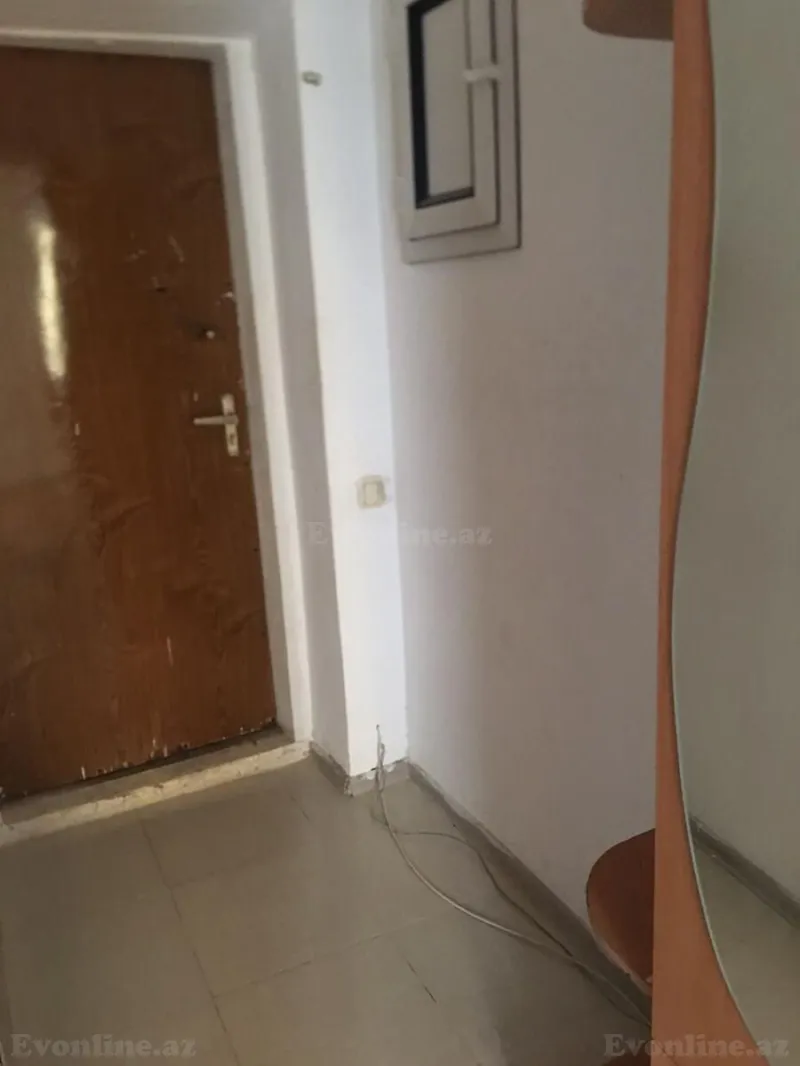 Satılır 1 otaqlı Mənzil Köhnə tikili 35 m² Elmlər Akademiyası m. - şəkil 2