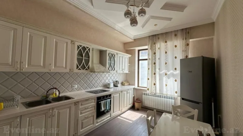 Kirayə verilir 3 otaqlı Mənzil Yeni tikili 135 m² Xətai r. - şəkil 10