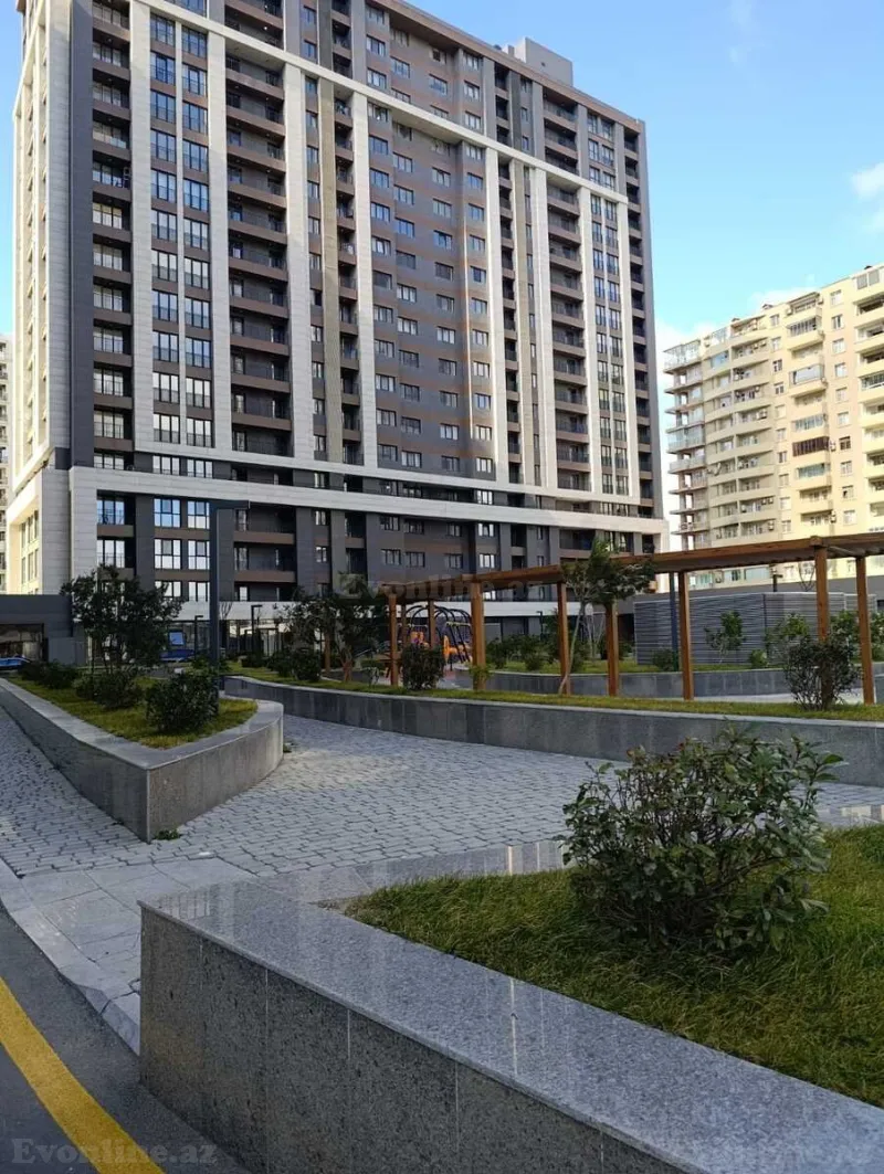 Satılır Obyekt 95 m² Xətai m.