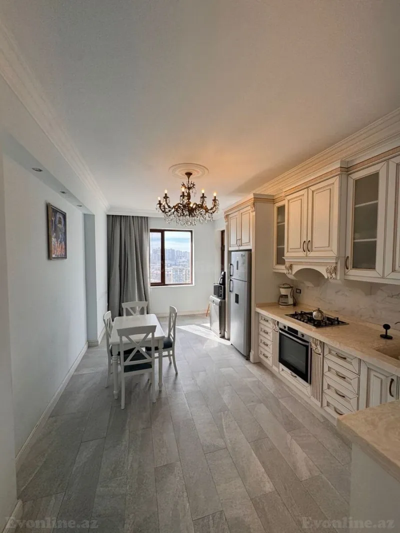 Kirayə verilir 4 otaqlı Mənzil Yeni tikili 200 m² Yasamal - şəkil 10