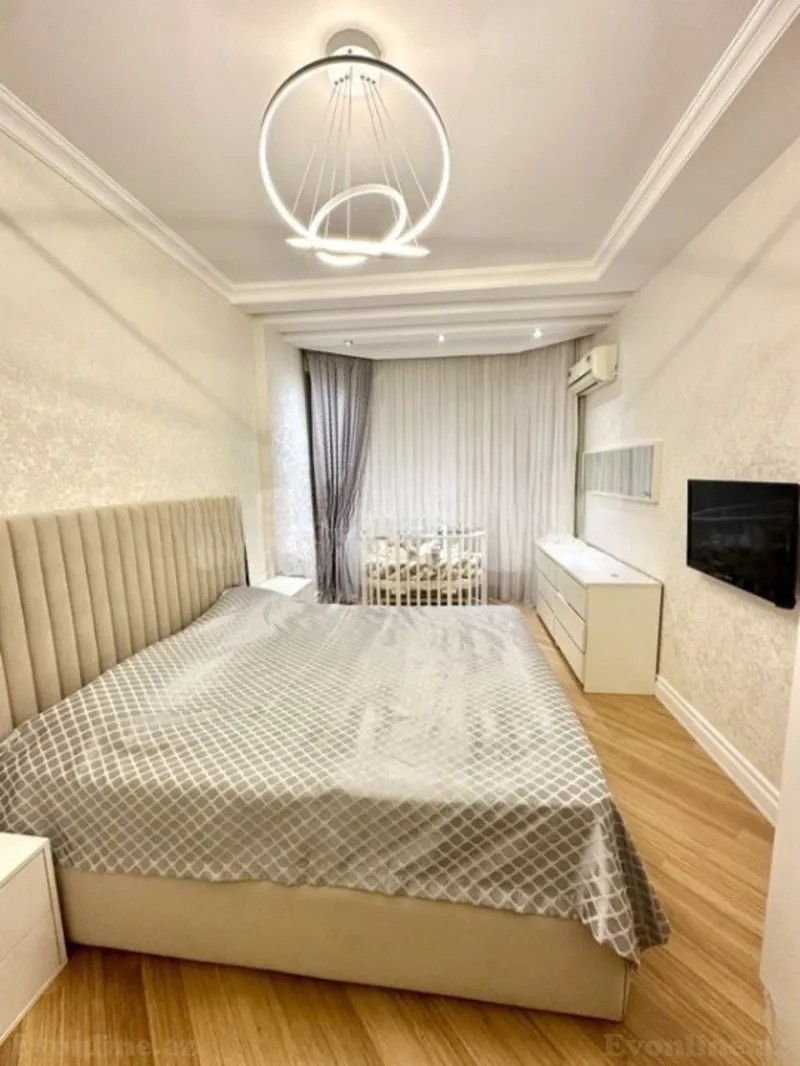 Satılır 3 otaqlı Mənzil Yeni tikili 125 m² Nərimanov r. - şəkil 3