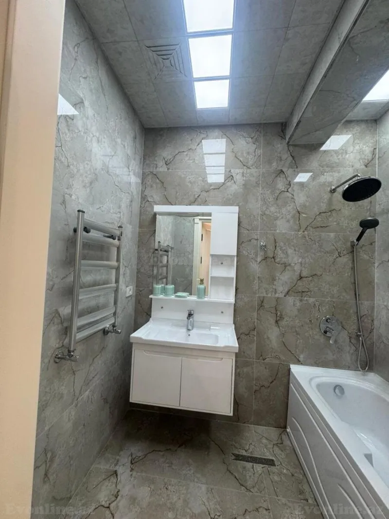 Kirayə verilir 3 otaqlı Mənzil Yeni tikili 150 m² 28 May m. - şəkil 8